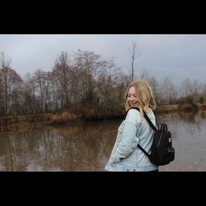 Meet your Posher, Elle